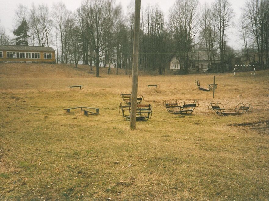 Here pictures from the first visit to a pioneer plant near Trakai in 1991. After Belarus, Lithuania was the next country in our portfolio.