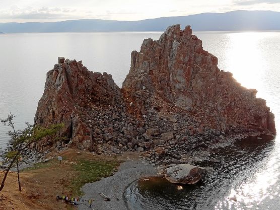 Heute fährt man einen Teil mit der Transib und benötigt für die Reise 56 Tage, oder man fährt auch durch den Altai und die Mongolei und benötigt dafür über drei Monate.  