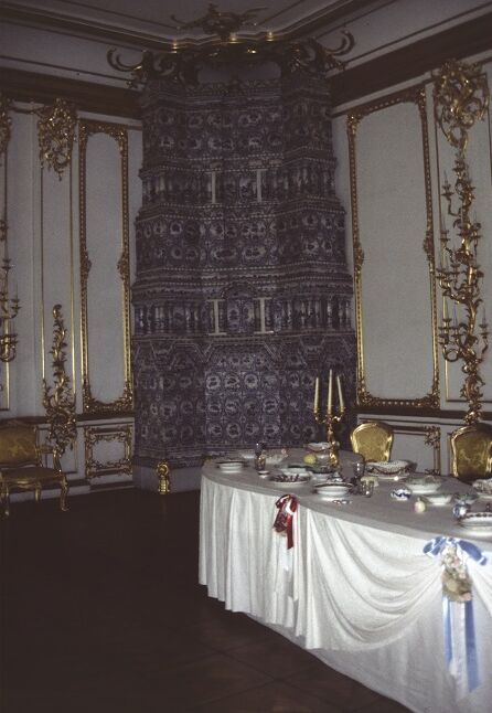 Long before today's Amber Room was inaugurated in 2003, we visited the Catherine Palace in the small town of Zarskoye Selo, also known as Pushkin.